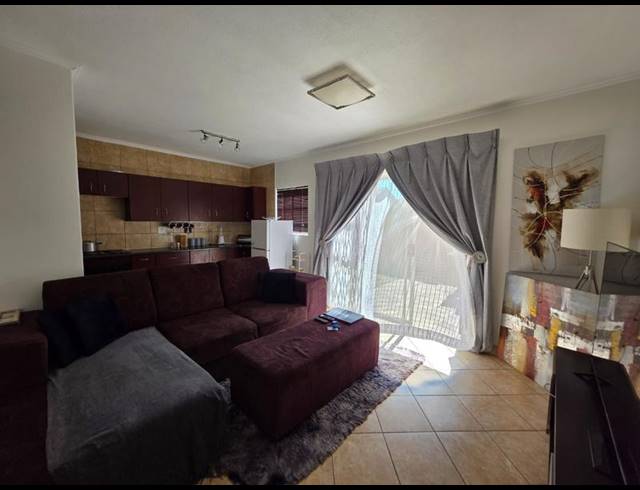 2 BEDROOM APARTMENT FOR SALE IN EIKE PARK